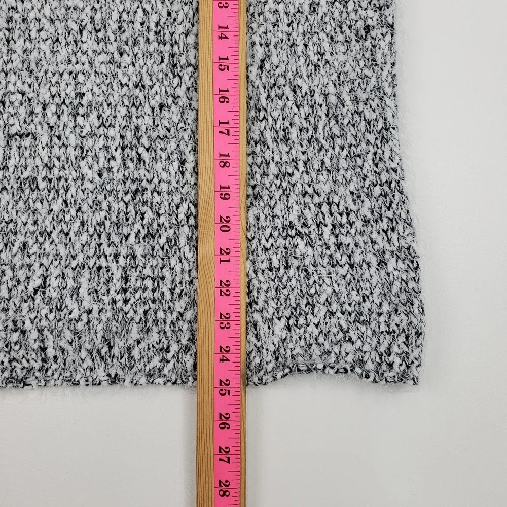 Gray Fuzzy Textured Sweater Womens L Soft Cozy Marled Knit Warm Long‎ Sleeve Top